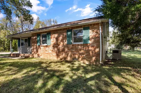 118 A G Myatt Dr, Dickson, TN 37055