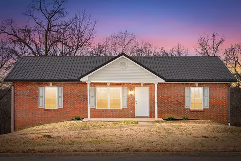 3366 N Henderson Way, Clarksville, TN 37042