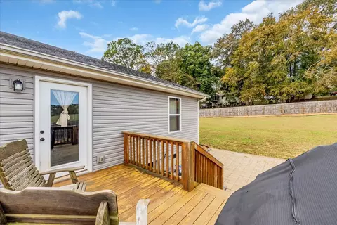 Exterior - 307 Pine Ave, Morrison, TN 37357 photo 6 of 14
