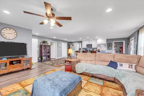 Living - 307 Pine Ave, Morrison, TN 37357 photo 1 of 1