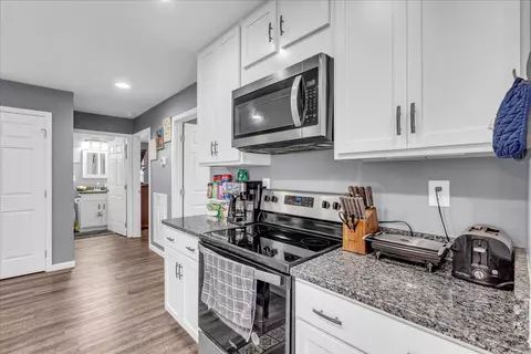 Kitchen - 307 Pine Ave, Morrison, TN 37357 photo 5 of 5