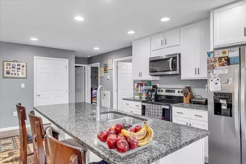 Kitchen - 307 Pine Ave, Morrison, TN 37357 photo 4 of 5