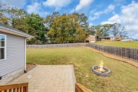 Exterior - 307 Pine Ave, Morrison, TN 37357 photo 7 of 14