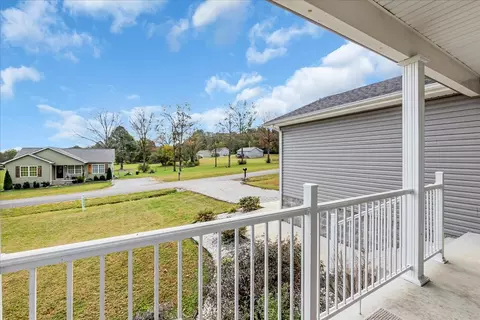 Exterior - 307 Pine Ave, Morrison, TN 37357 photo 12 of 14