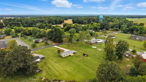 5453 Awalt Rd, Tullahoma, TN 37388