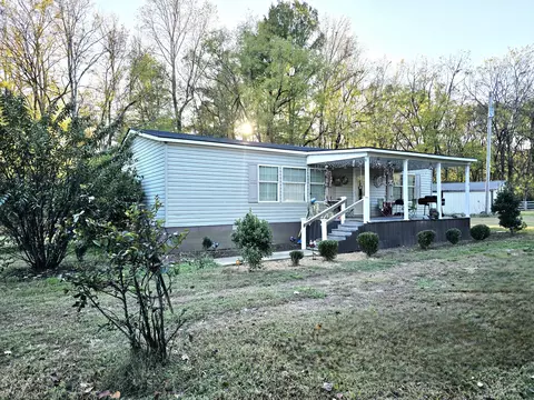 502 Case Rd, Prospect, TN 38477