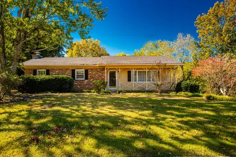 6023 Stardust Trl, Hixson, TN 37343