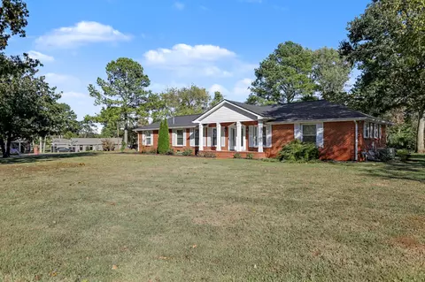 127 Fairways Dr, Hendersonville, TN 37075