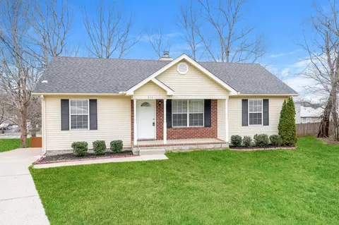 214 Natchez Ct N, La Vergne, TN 37086