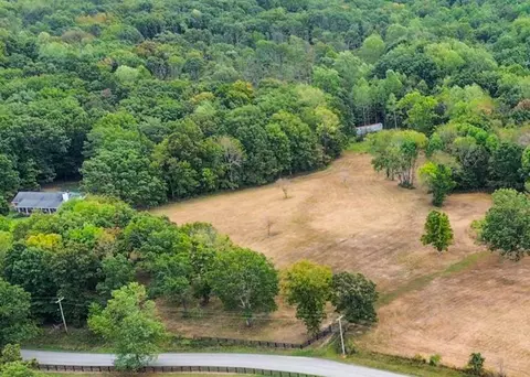 1165 Mount Pleasant Rd # A, Kingston Springs, TN 37082