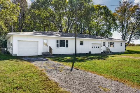 34 S Lincoln Rd, Fayetteville, TN 37334