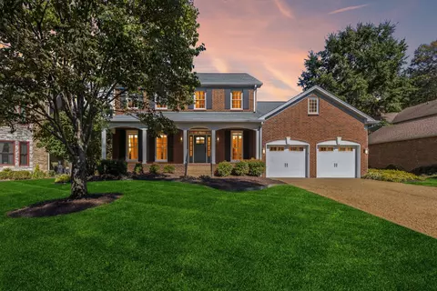 7004 Waterbury Pt, Nashville, TN 37221