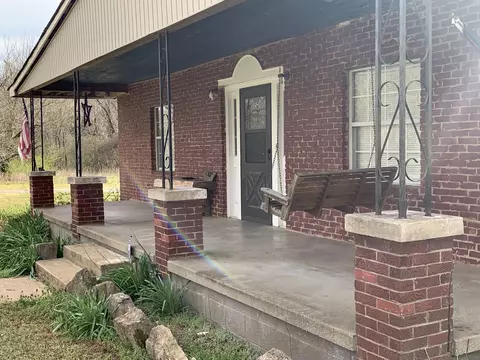 502 Twomey Rd, Centerville, TN 37033