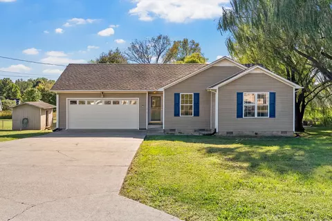 521 Potomac Dr, Oak Grove, KY 42262