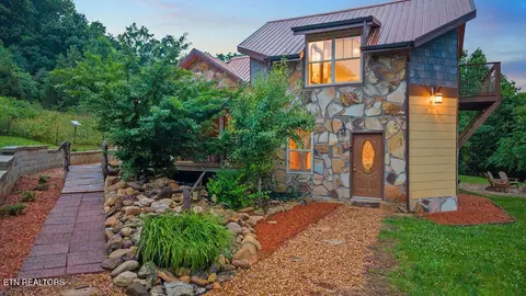 735 County Rd 350, Sweetwater, TN 37874