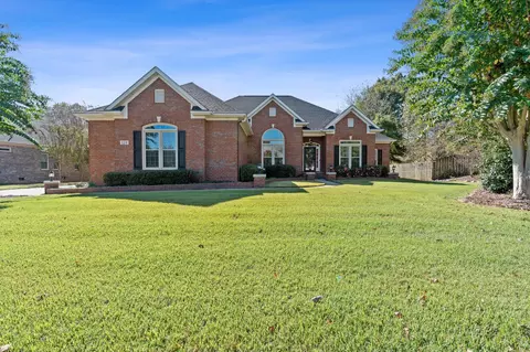 128 Holbrook Dr, Huntsville, AL 35806