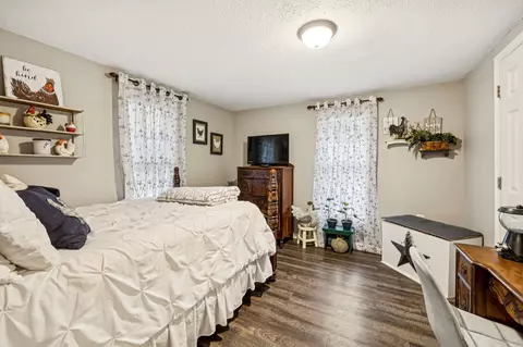 Bedroom - 120 Tuttle Ln, Bethpage, TN 37022 photo 1 of 3