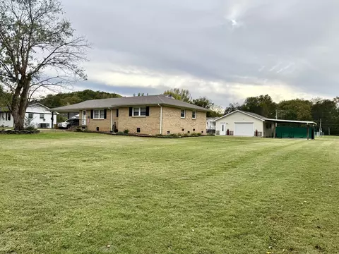 112 Sherwood Dr, Waverly, TN 37185