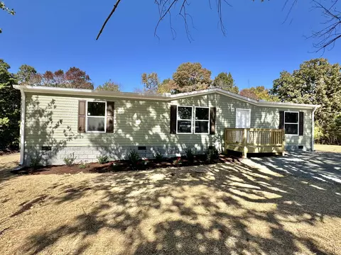 1739 Fairfield Rd, Westmoreland, TN 37186