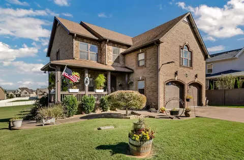 1505 Windsong Ct, Clarksville, TN 37043