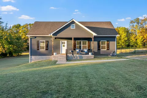 3762 Bowker Rd, Charlotte, TN 37036