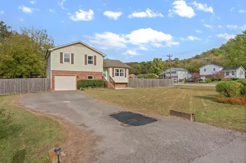 Exterior - 135 Grenadier Dr, Franklin, TN 37064 photo 2 of 8