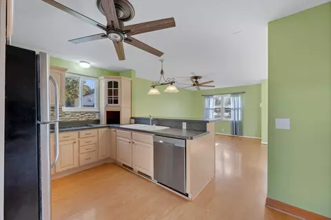Kitchen - 135 Grenadier Dr, Franklin, TN 37064 photo 2 of 4