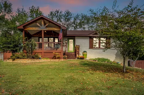 104 Valley View Ct, Hendersonville, TN 37075