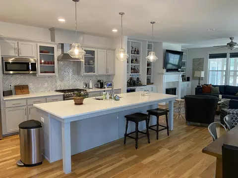 557 Hamilton Ave # B, Nashville, TN 37203