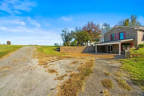Exterior - 4540 Roy Cole Rd, Springfield, TN 37172 photo 6 of 17