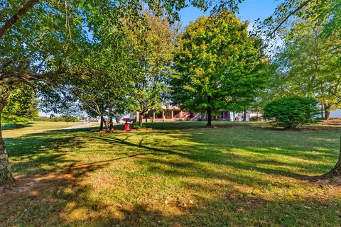 Exterior - 4540 Roy Cole Rd, Springfield, TN 37172 photo 10 of 17