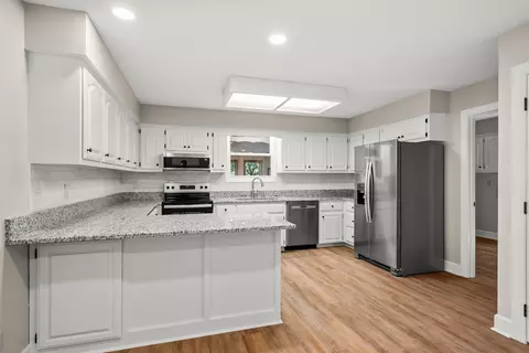 Kitchen - 4540 Roy Cole Rd, Springfield, TN 37172 photo 1 of 5