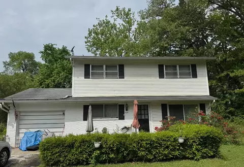 1041 W Park Dr, Knoxville, TN 37909