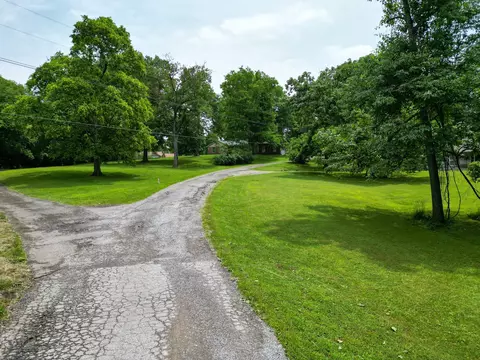 1094 Center Point Rd # B, Hendersonville, TN 37075