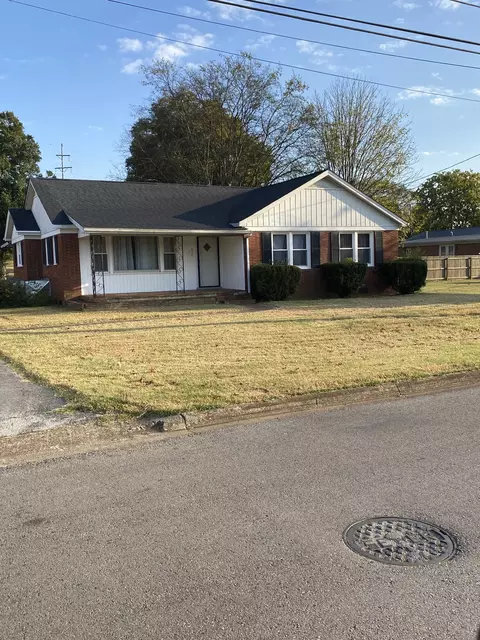 636 Magazine Rd, Pulaski, TN 38478