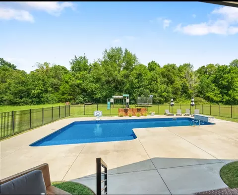 Exterior - 162 Vantrease Rd, Cottontown, TN 37048 photo 4 of 4
