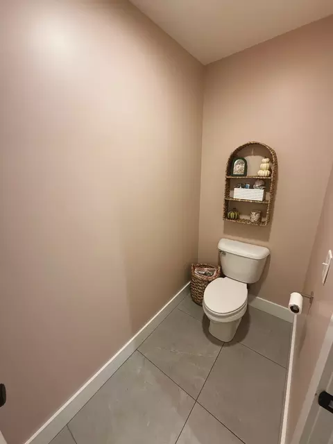 Bath - 162 Vantrease Rd, Cottontown, TN 37048 photo 6 of 6