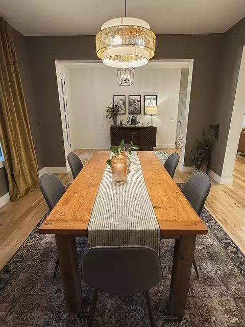 Dining - 162 Vantrease Rd, Cottontown, TN 37048 photo 2 of 2