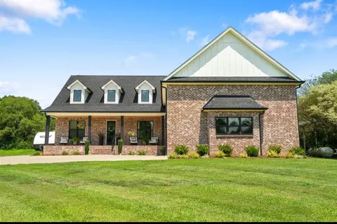 Exterior - 162 Vantrease Rd, Cottontown, TN 37048 photo 2 of 4