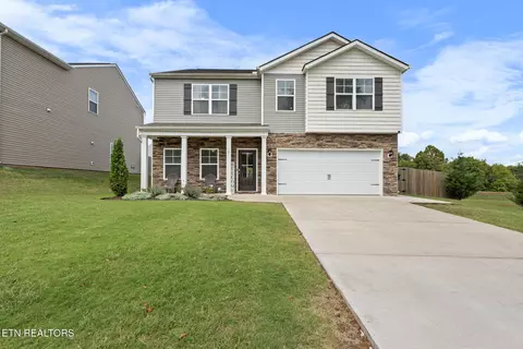 121 Ashe Ave, Lenoir City, TN 37771