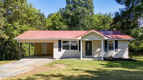 2015 SE White St, Cleveland, TN 37311