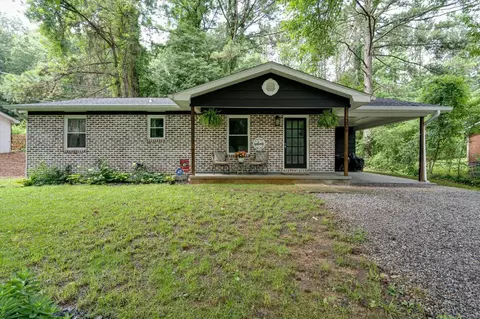 308 Pledger Pkwy, La Fayette, GA 30728