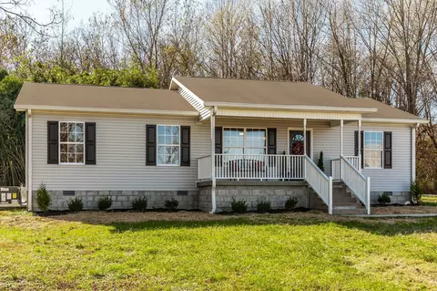 1218 Locust St, Westmoreland, TN 37186