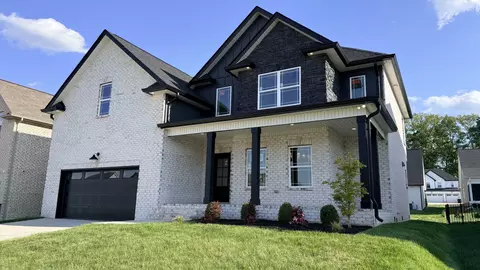 474 Spiderwort Dr, Clarksville, TN 37043