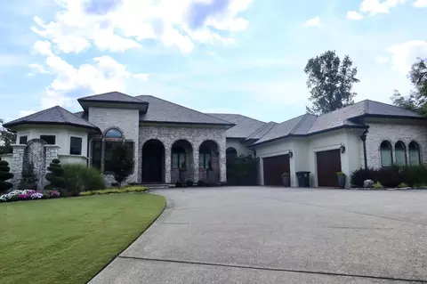 725 Wildrose Ln, Chattanooga, TN 37419