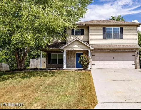 1207 Elsborn Ridge Rd, Maryville, TN 37801