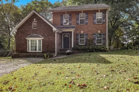 1073 Rector Ln, Springfield, TN 37172