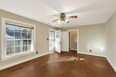 Living - 415 4th Ave, Murfreesboro, TN 37130 photo 1 of 1