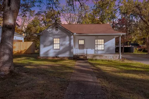 Exterior - 415 4th Ave, Murfreesboro, TN 37130 photo 2 of 10