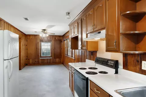 Kitchen - 415 4th Ave, Murfreesboro, TN 37130 photo 1 of 4